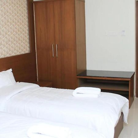 A And M Rooms And Residences 첸나이 외부 사진